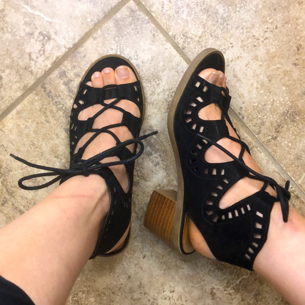 Lace-Up Open Toe Boho Western Cutout Bootie 2” Wedge Heel Size 6.5 Suede Black